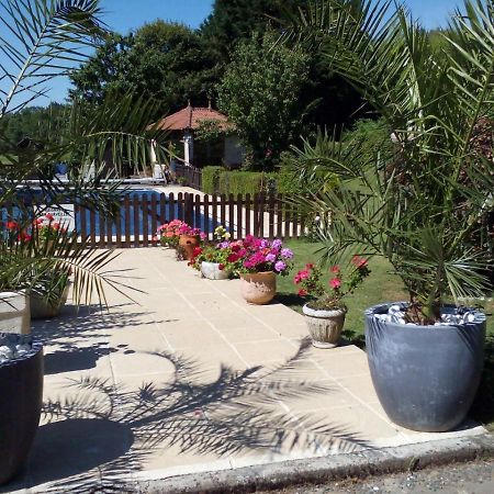Bed and Breakfast Chateau Le Poiron Pissotte Экстерьер фото
